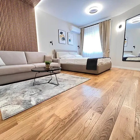28- Luxury Apartmán