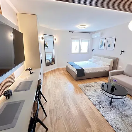 Daire 28- Luxury Podgoriçe