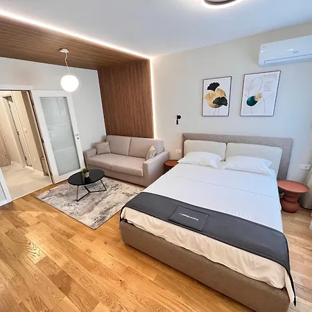 28- Luxury Apartmán
