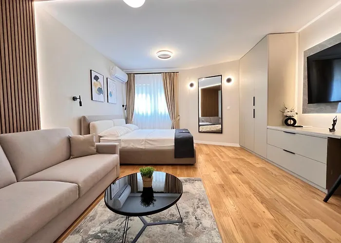 28- Luxury Podgorica