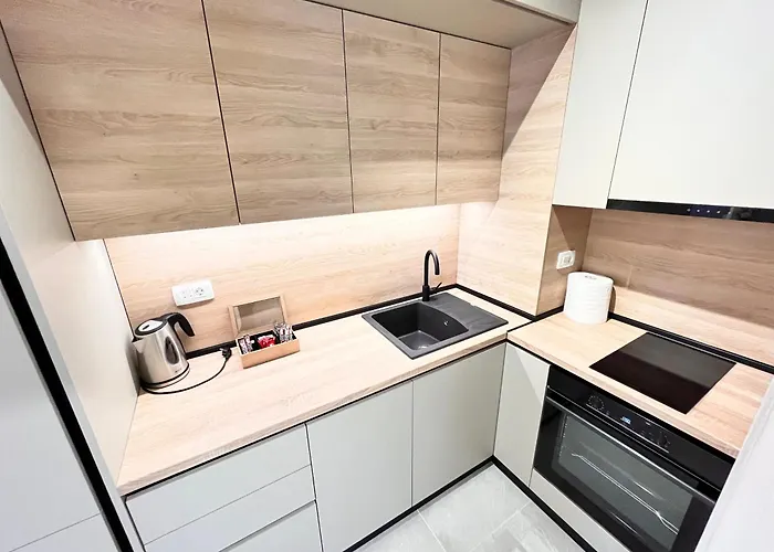 28- Luxury * Podgorica