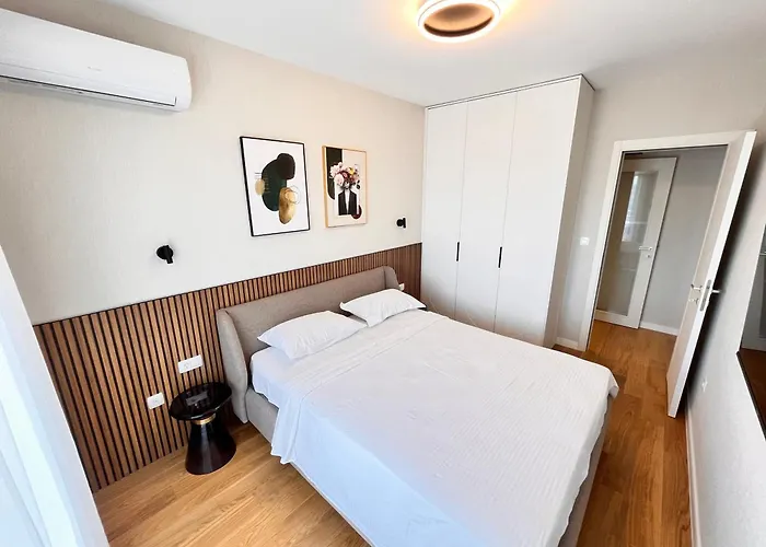 28- Luxury Apartament Podgorica