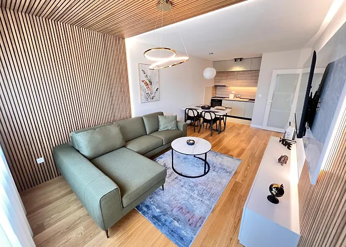 28- Luxury * Podgorica